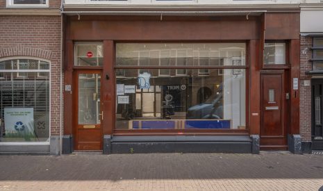 Te Koop: Foto Winkelruimte aan de Weimarstraat 136 in 's-Gravenhage