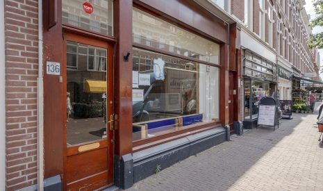 Te Koop: Foto Winkelruimte aan de Weimarstraat 136 in 's-Gravenhage