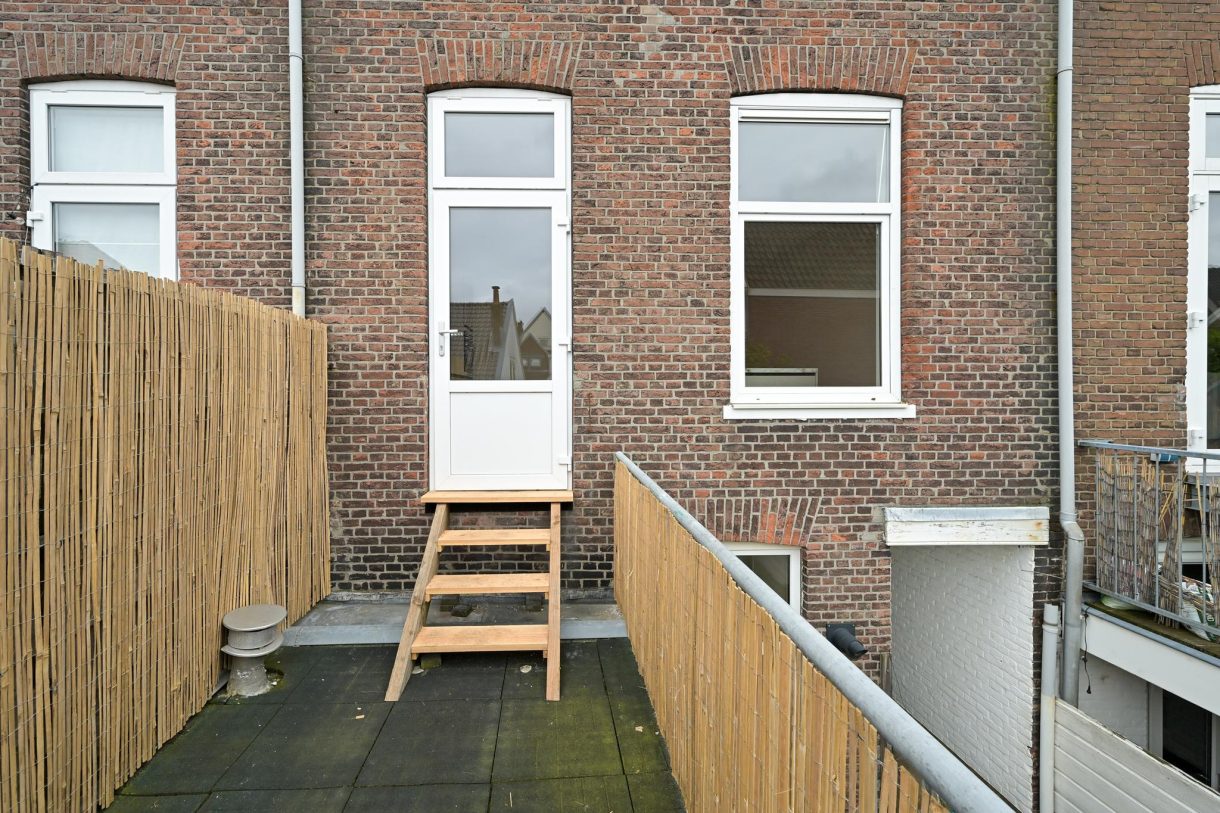 Te koop: Foto Appartement aan de Roggeveenstraat 142 in 's-Gravenhage
