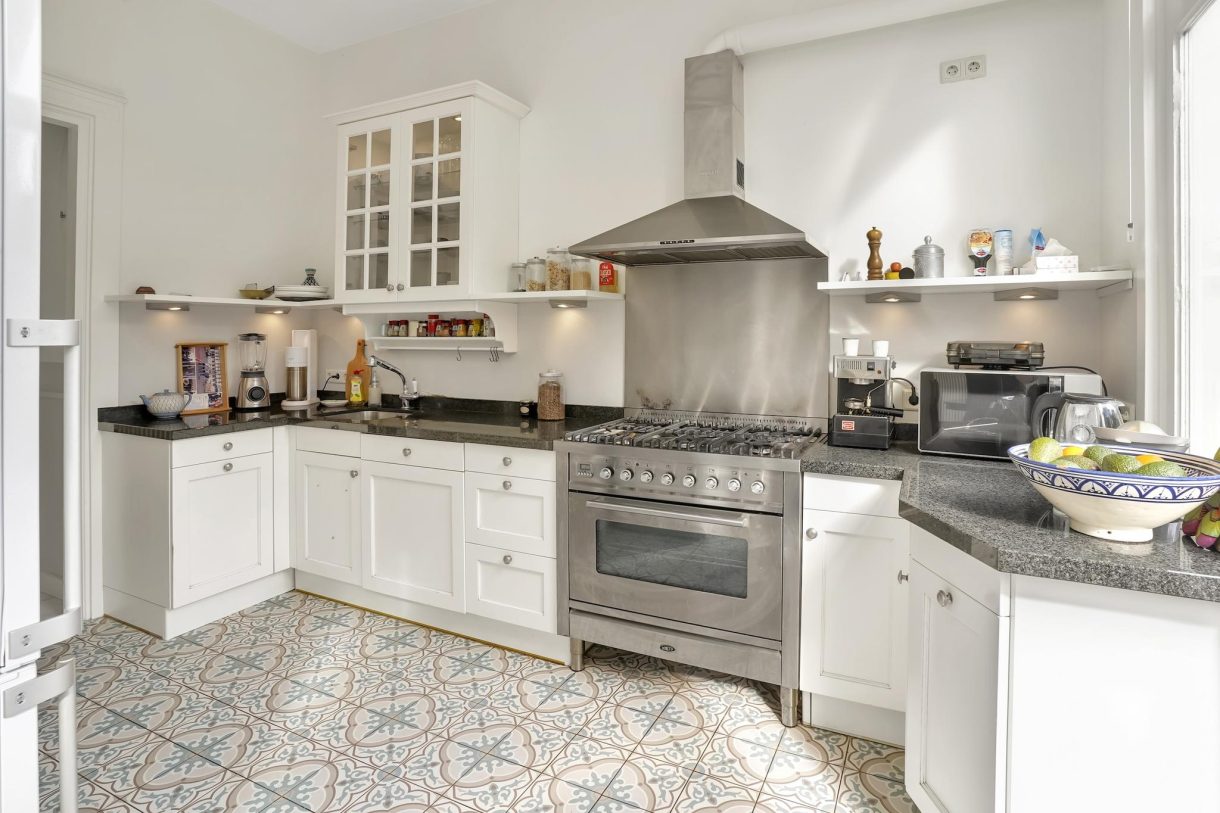 Te huur: Foto Woonhuis aan de Van Boetzelaerlaan 37 in 's-Gravenhage