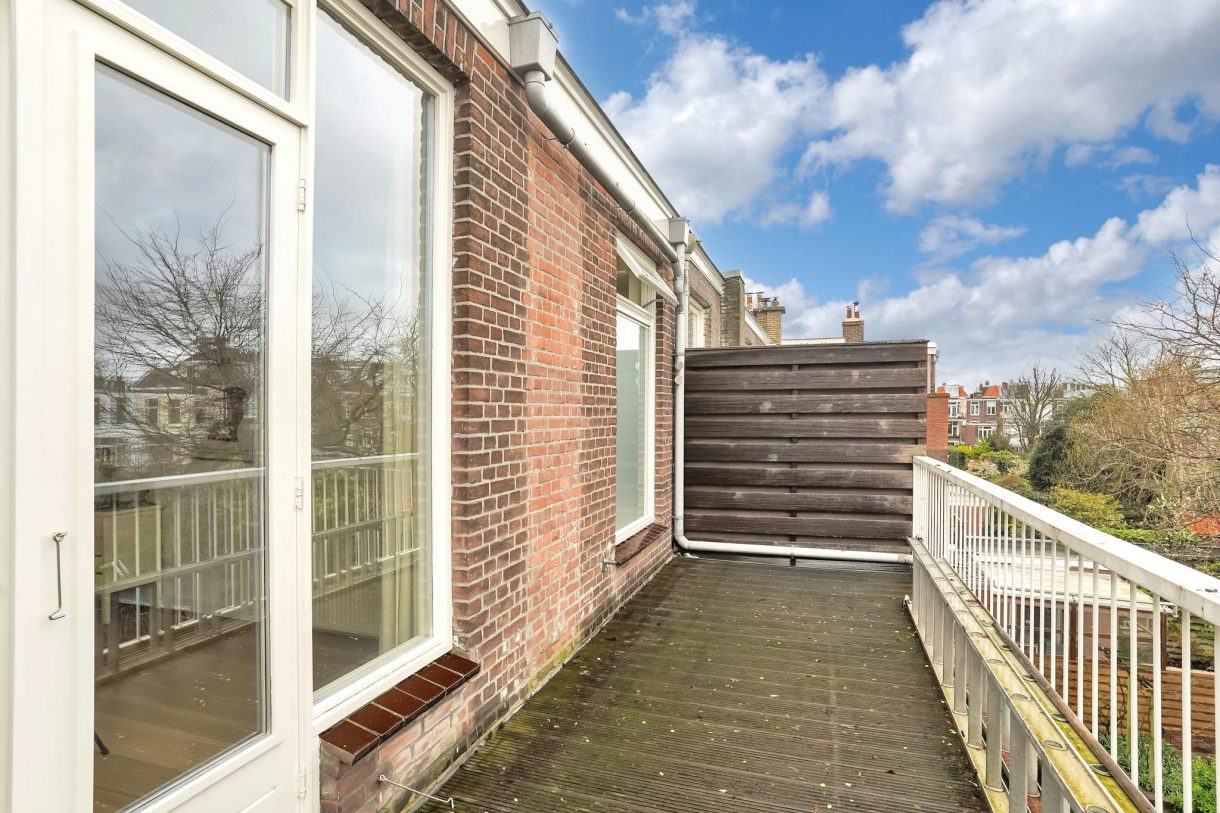 Te huur: Foto Woonhuis aan de Van Boetzelaerlaan 37 in 's-Gravenhage