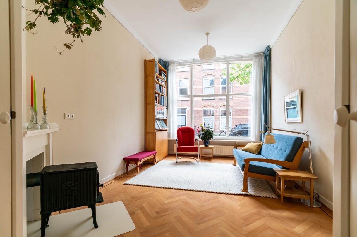Te koop: Foto Woonhuis aan de Buijs Ballotstraat 83 in 's-Gravenhage