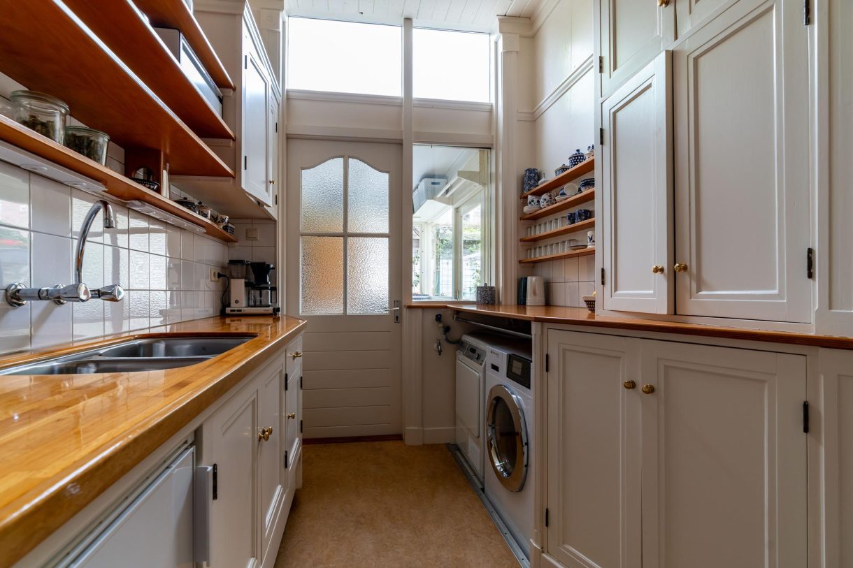 Te koop: Foto Woonhuis aan de Buijs Ballotstraat 83 in 's-Gravenhage