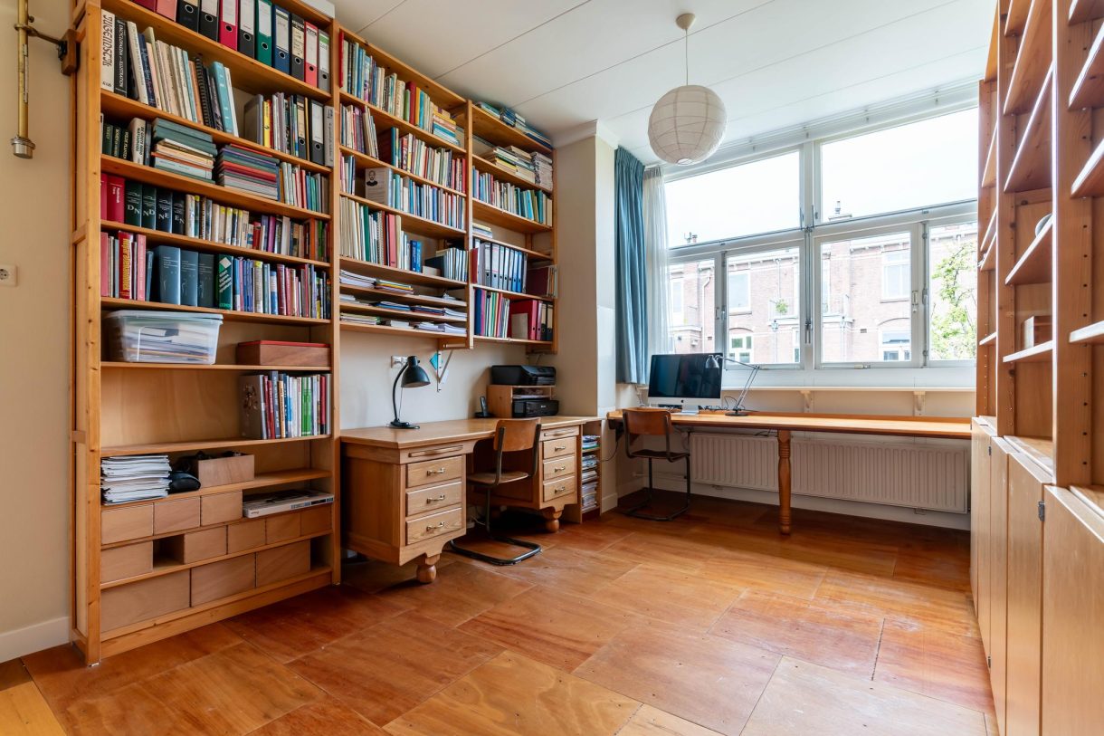 Te koop: Foto Woonhuis aan de Buijs Ballotstraat 83 in 's-Gravenhage