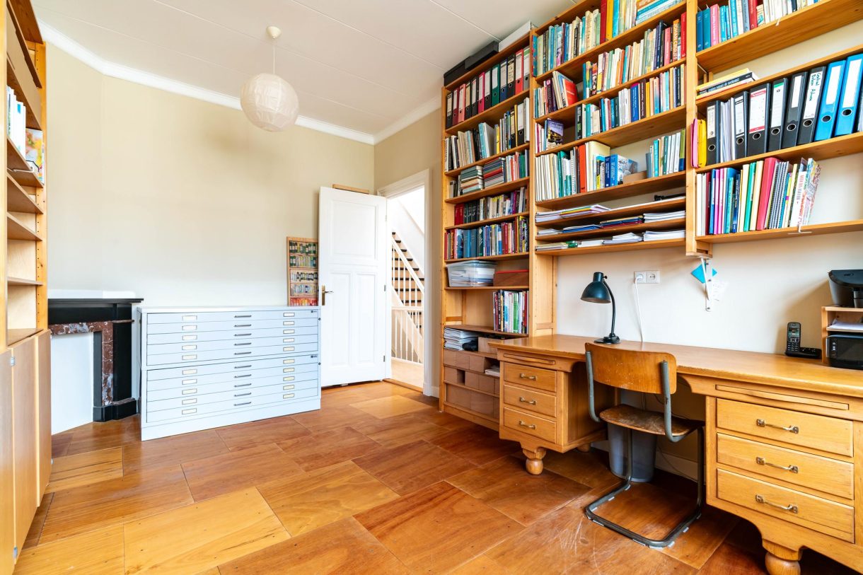 Te koop: Foto Woonhuis aan de Buijs Ballotstraat 83 in 's-Gravenhage