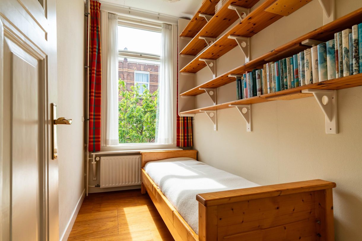 Te koop: Foto Woonhuis aan de Buijs Ballotstraat 83 in 's-Gravenhage