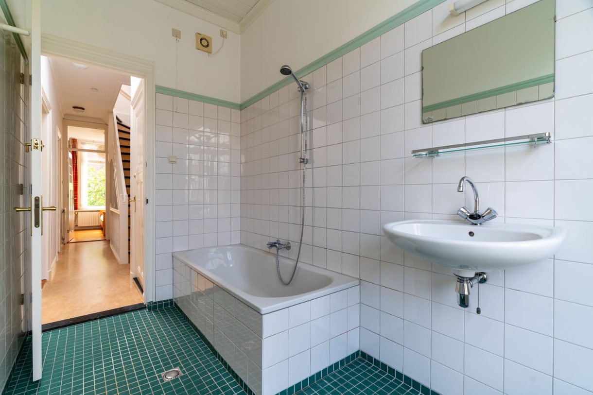 Te koop: Foto Woonhuis aan de Buijs Ballotstraat 83 in 's-Gravenhage