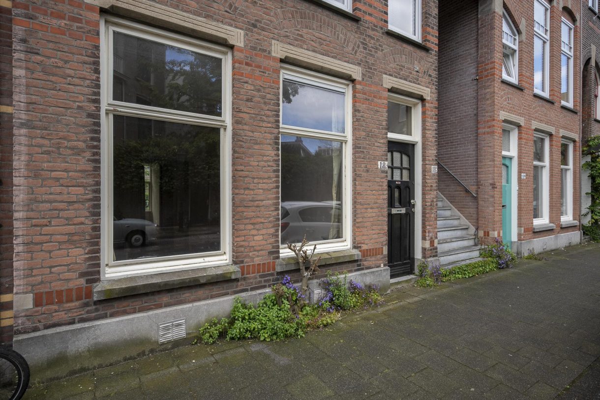 Te koop: Foto Appartement aan de Voltastraat 18 in 's-Gravenhage