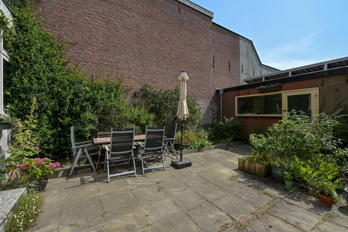 Te koop: Foto Woonhuis aan de Hugo de Grootstraat 6 in 's-Gravenhage