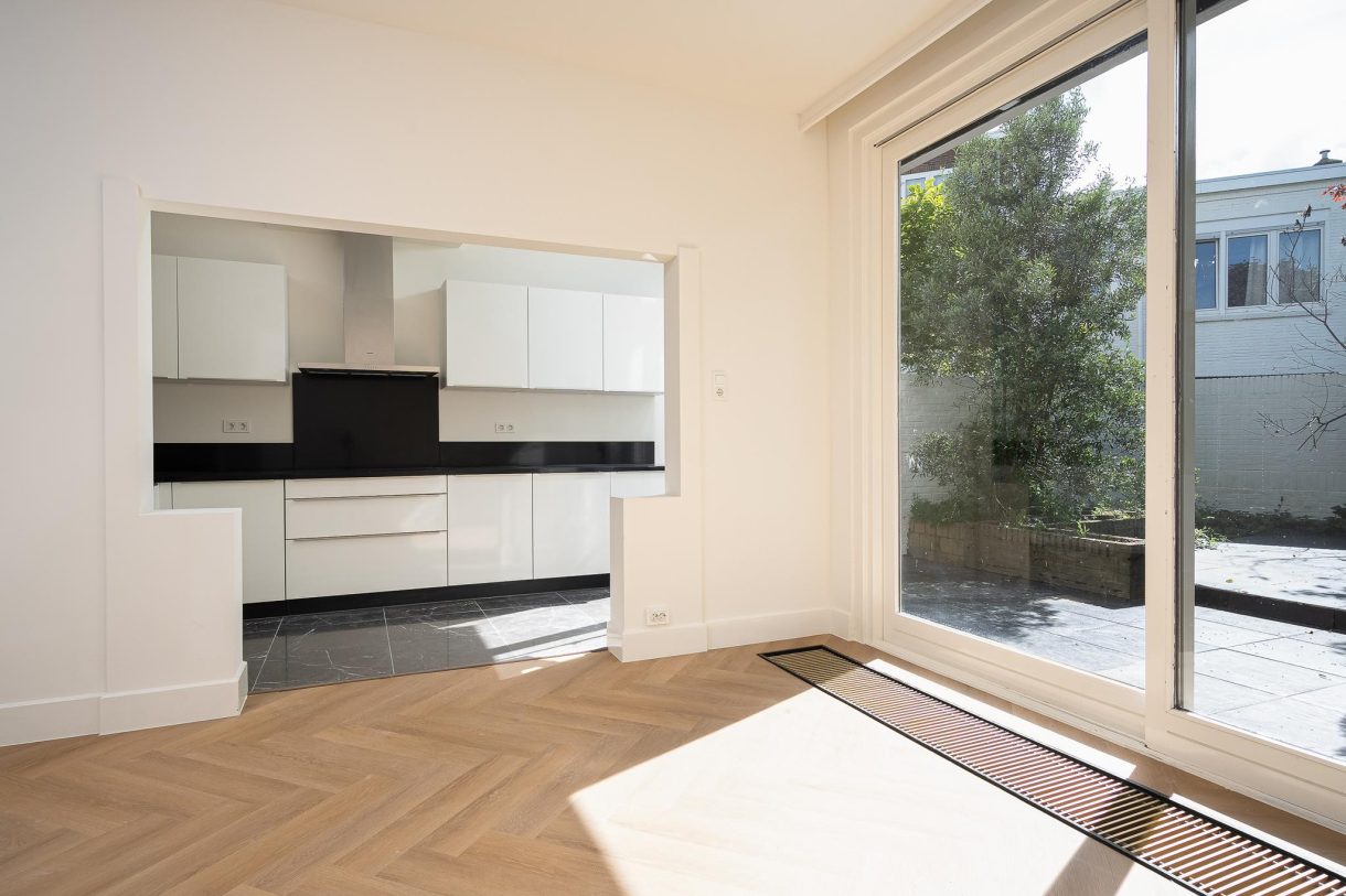 Te huur: Foto Woonhuis aan de Gevers Deynootweg 143 in 's-Gravenhage