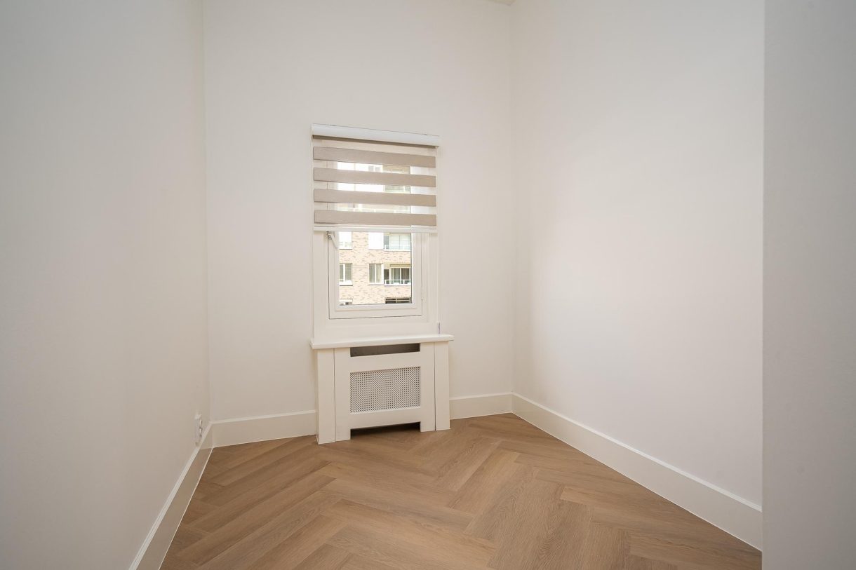 Te huur: Foto Woonhuis aan de Gevers Deynootweg 143 in 's-Gravenhage