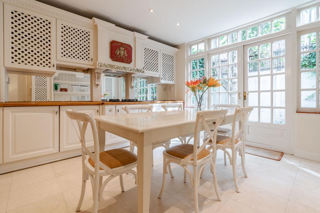 Te huur: Foto Woonhuis aan de Casuariestraat 55 in 's-Gravenhage