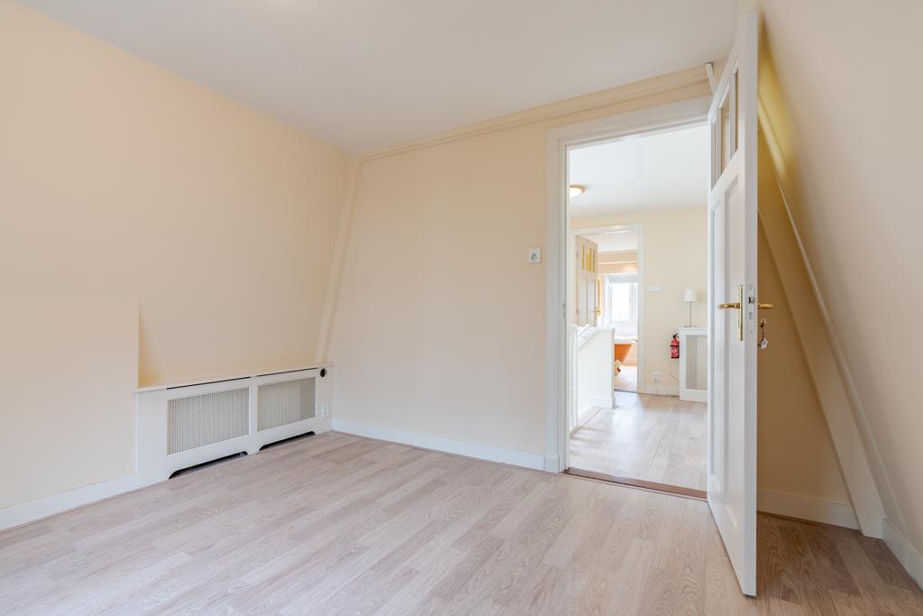 Te huur: Foto Woonhuis aan de Casuariestraat 55 in 's-Gravenhage