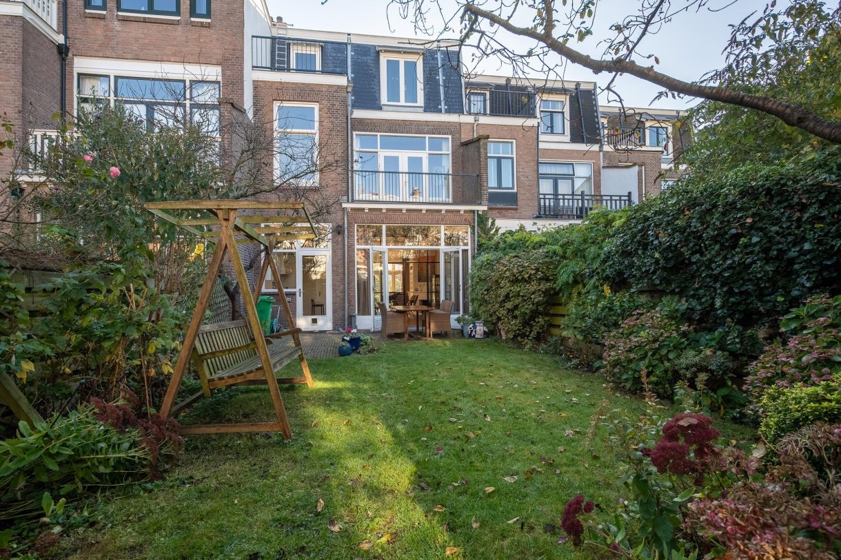Te huur: Foto Woonhuis aan de Frederik Hendriklaan 13 in 's-Gravenhage