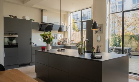 Te koop: Foto Woonhuis aan de Ten Hovestraat 86 in 's-Gravenhage
