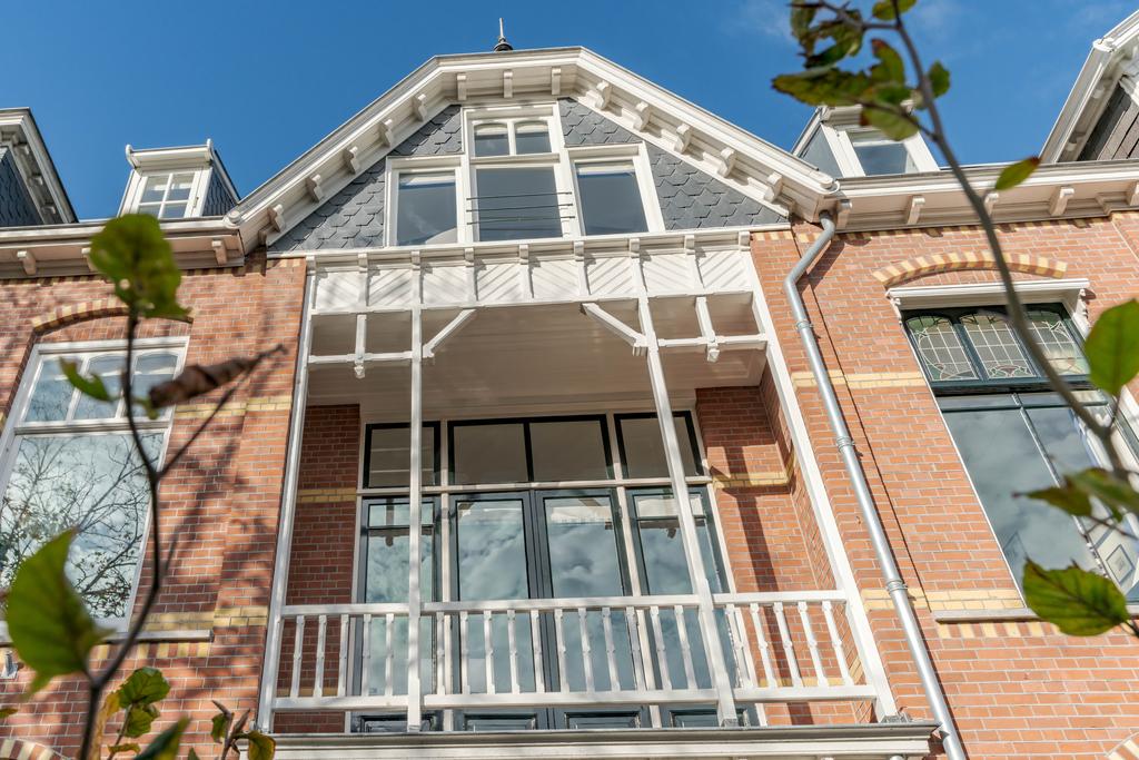 Te huur: Foto Woonhuis aan de Kanaalweg 20 in 's-Gravenhage