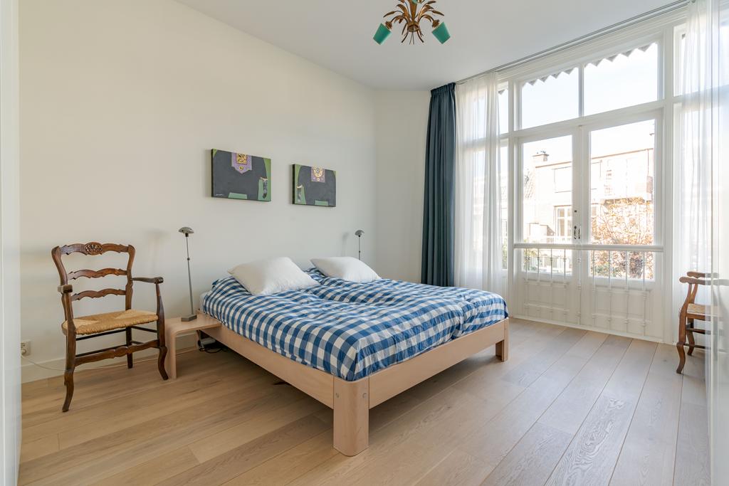 Te huur: Foto Woonhuis aan de Kanaalweg 20 in 's-Gravenhage