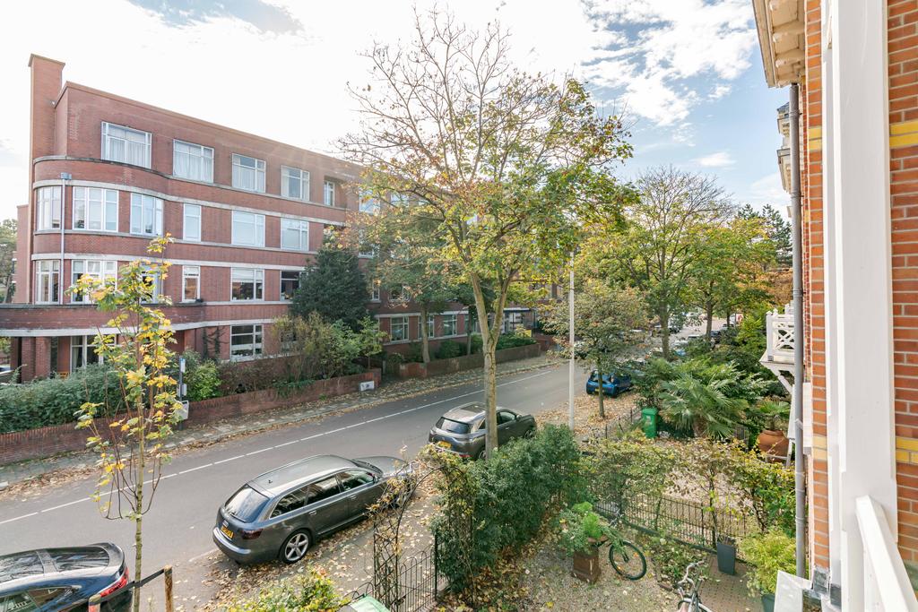 Te huur: Foto Woonhuis aan de Kanaalweg 20 in 's-Gravenhage