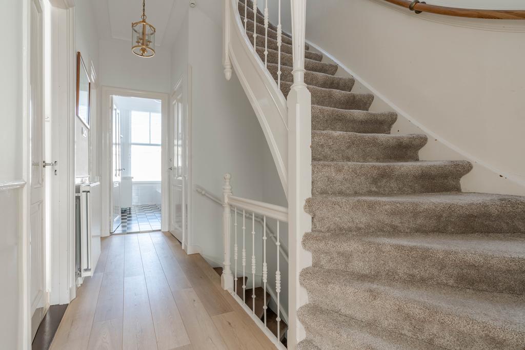 Te huur: Foto Woonhuis aan de Kanaalweg 20 in 's-Gravenhage