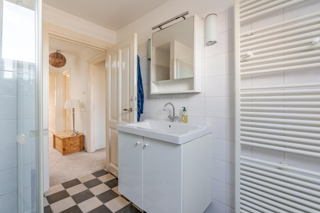 Te huur: Foto Woonhuis aan de Kanaalweg 20 in 's-Gravenhage