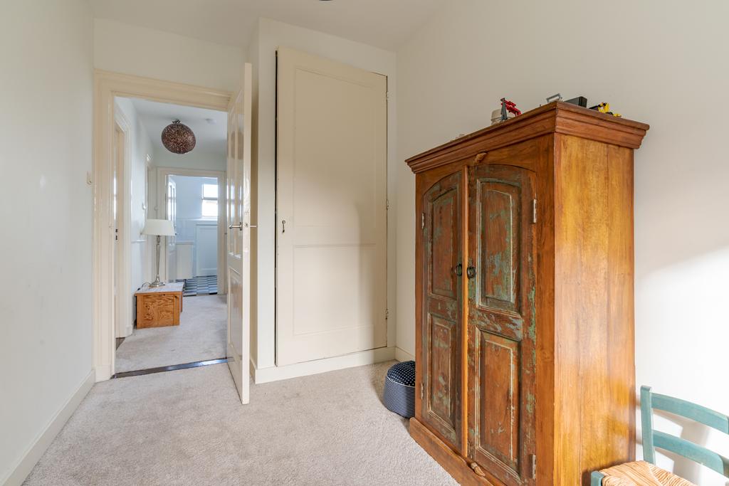 Te huur: Foto Woonhuis aan de Kanaalweg 20 in 's-Gravenhage