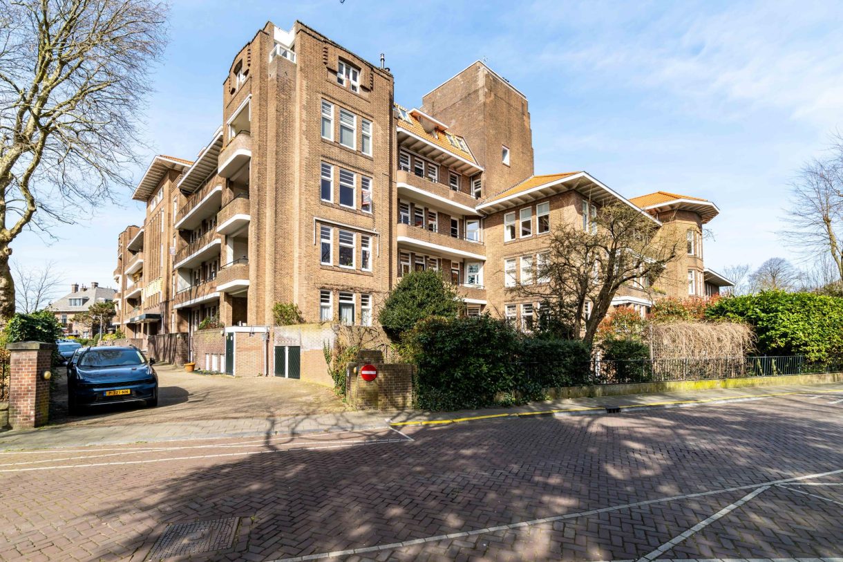 Te koop: Foto Appartement aan de Alexander Gogelweg 7 in 's-Gravenhage