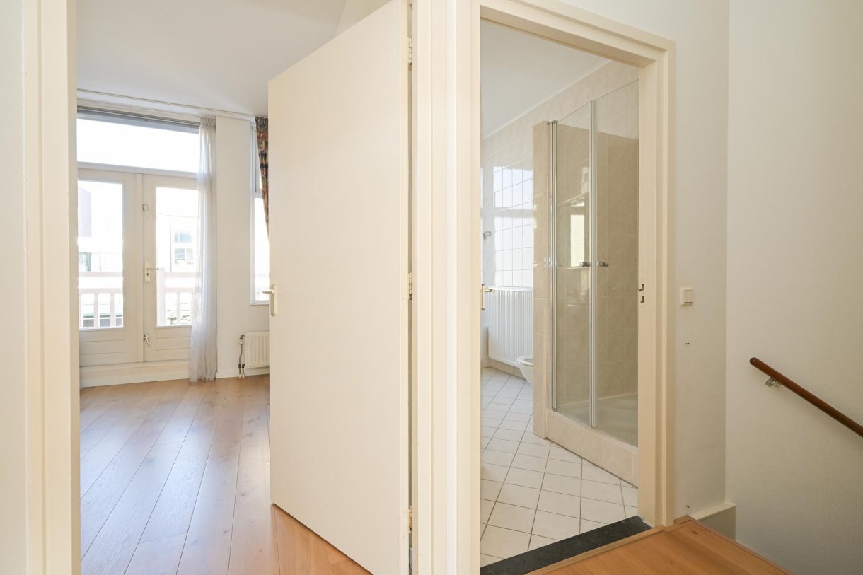 Te koop: Foto Woonhuis aan de Van Weede van Dijkveldstraat 60J in 's-Gravenhage