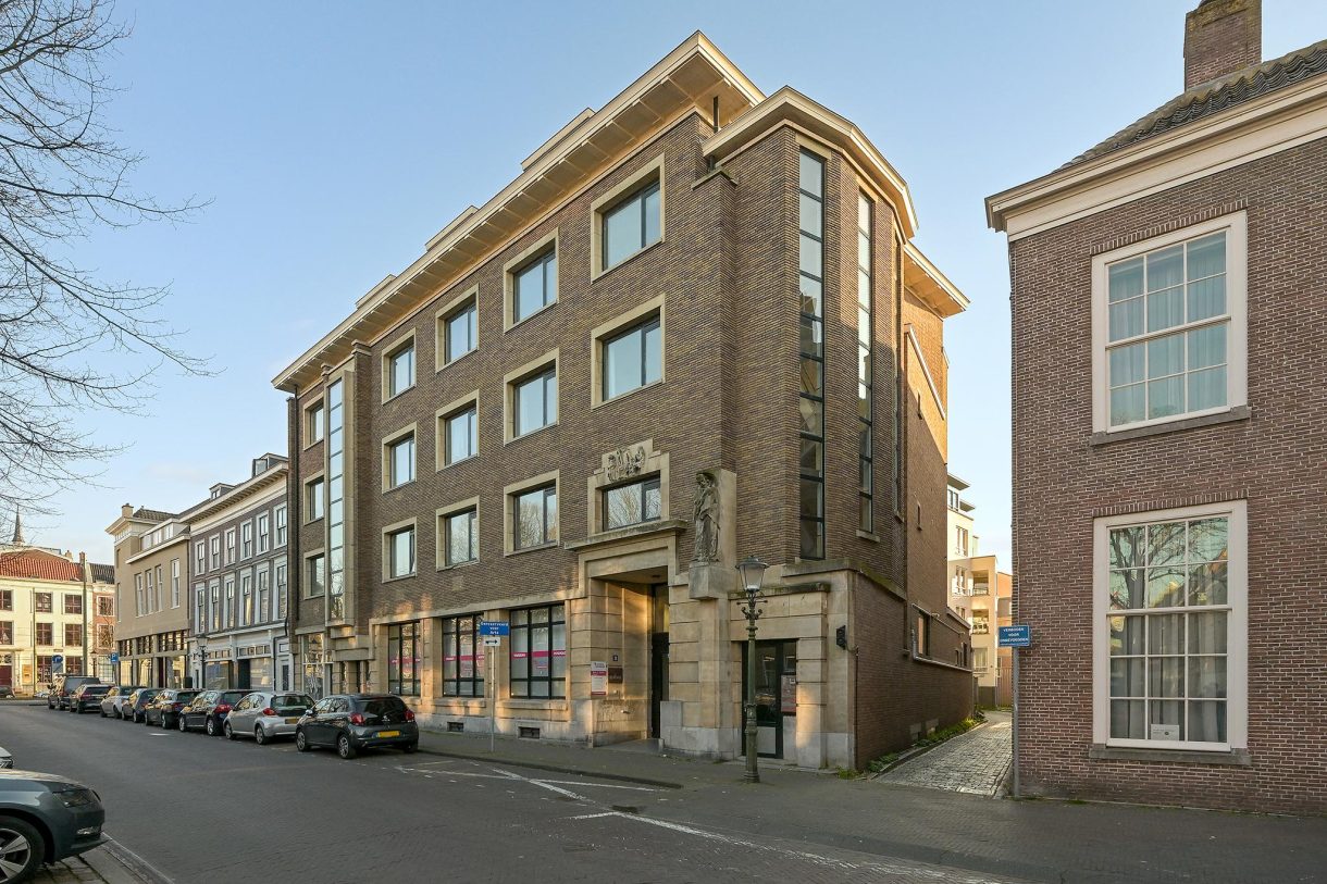 Te koop: Foto Appartement aan de Varkenmarkt 15 in 's-Gravenhage