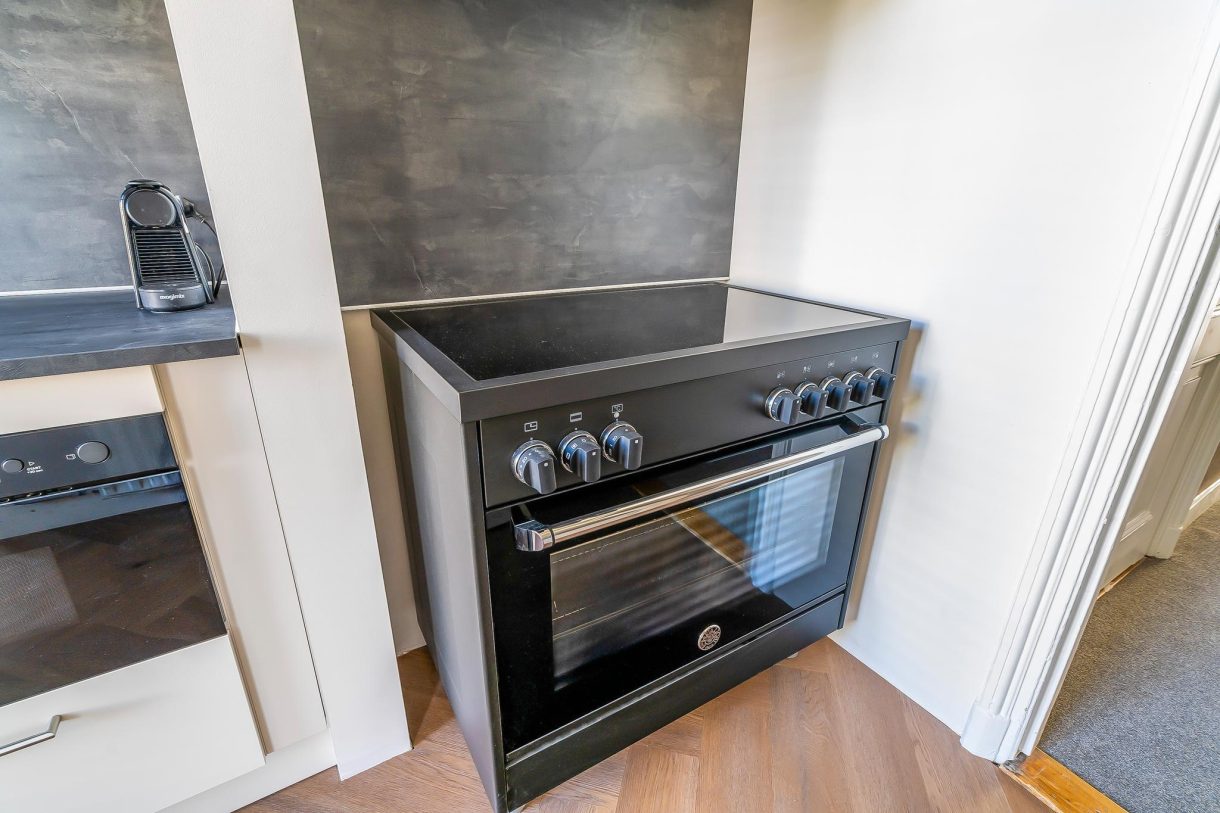 Te huur: Foto Appartement aan de Van Slingelandtstraat 125 in 's-Gravenhage