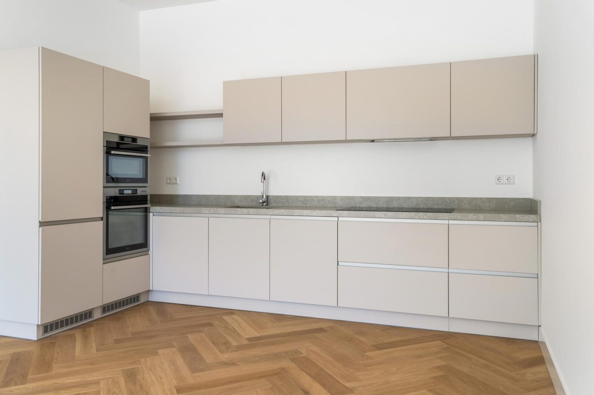 Te koop: Foto Appartement aan de Koningsplein 4 in 's-Gravenhage