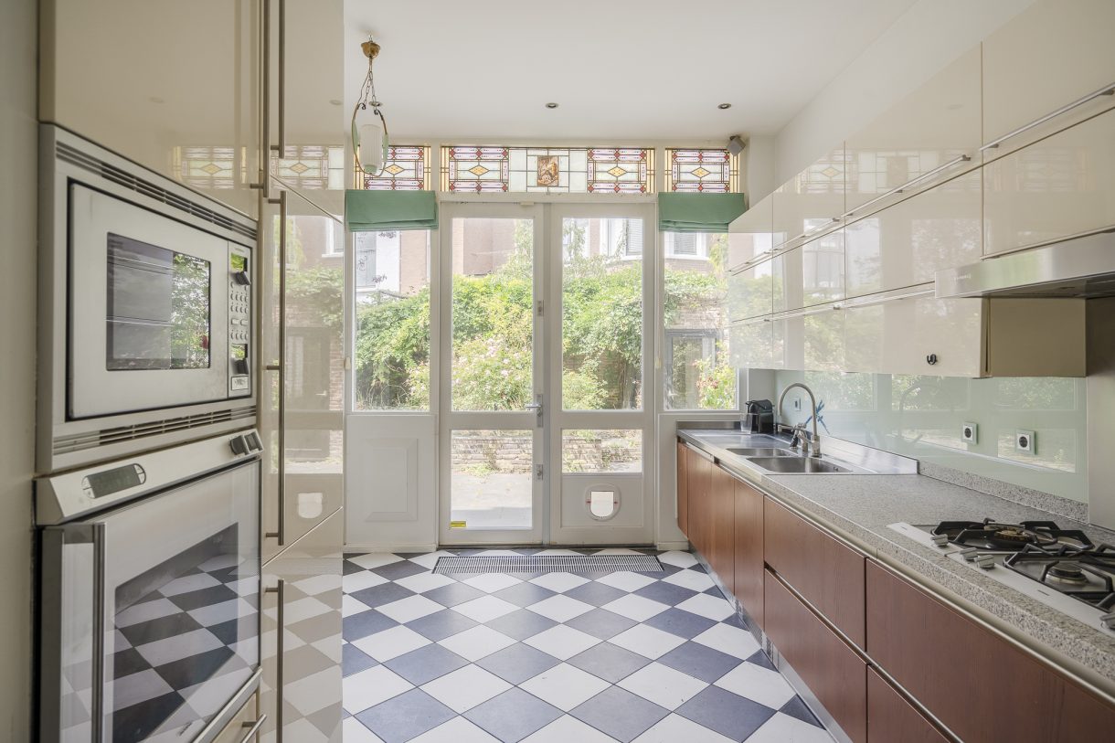 Te koop: Foto Woonhuis aan de Frederik Hendriklaan 3 in 's-Gravenhage