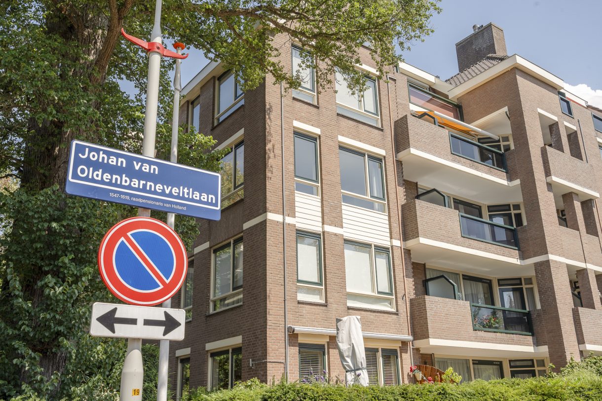 Te koop: Foto Appartement aan de Johan van Oldenbarneveltlaan 27D in 's-Gravenhage