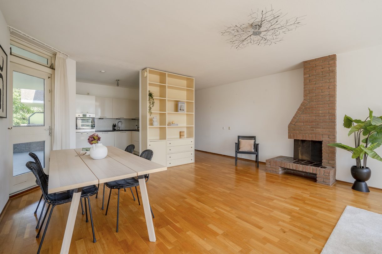Te koop: Foto Appartement aan de Johan van Oldenbarneveltlaan 27D in 's-Gravenhage