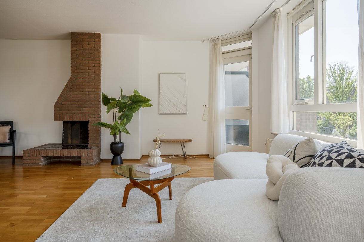 Te koop: Foto Appartement aan de Johan van Oldenbarneveltlaan 27D in 's-Gravenhage