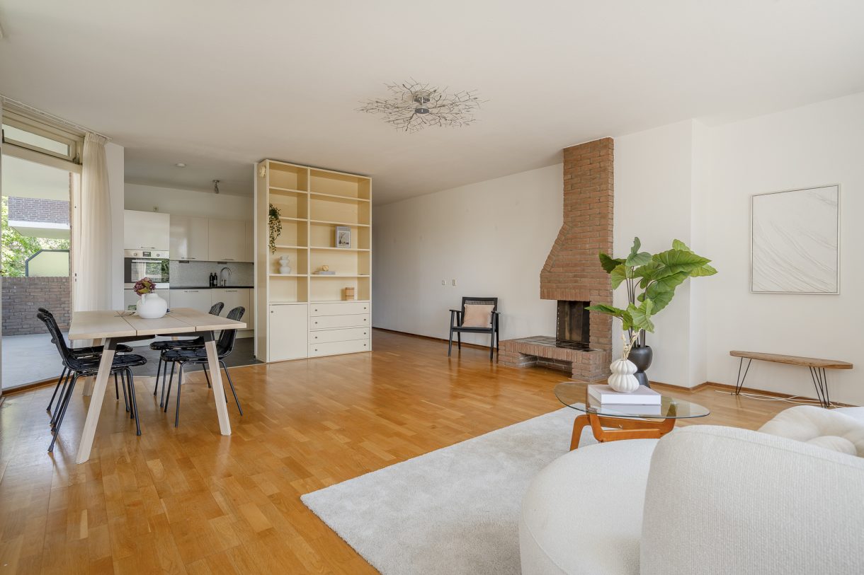 Te koop: Foto Appartement aan de Johan van Oldenbarneveltlaan 27D in 's-Gravenhage