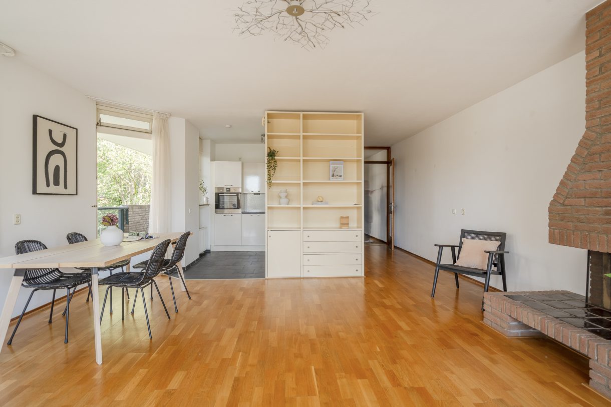 Te koop: Foto Appartement aan de Johan van Oldenbarneveltlaan 27D in 's-Gravenhage