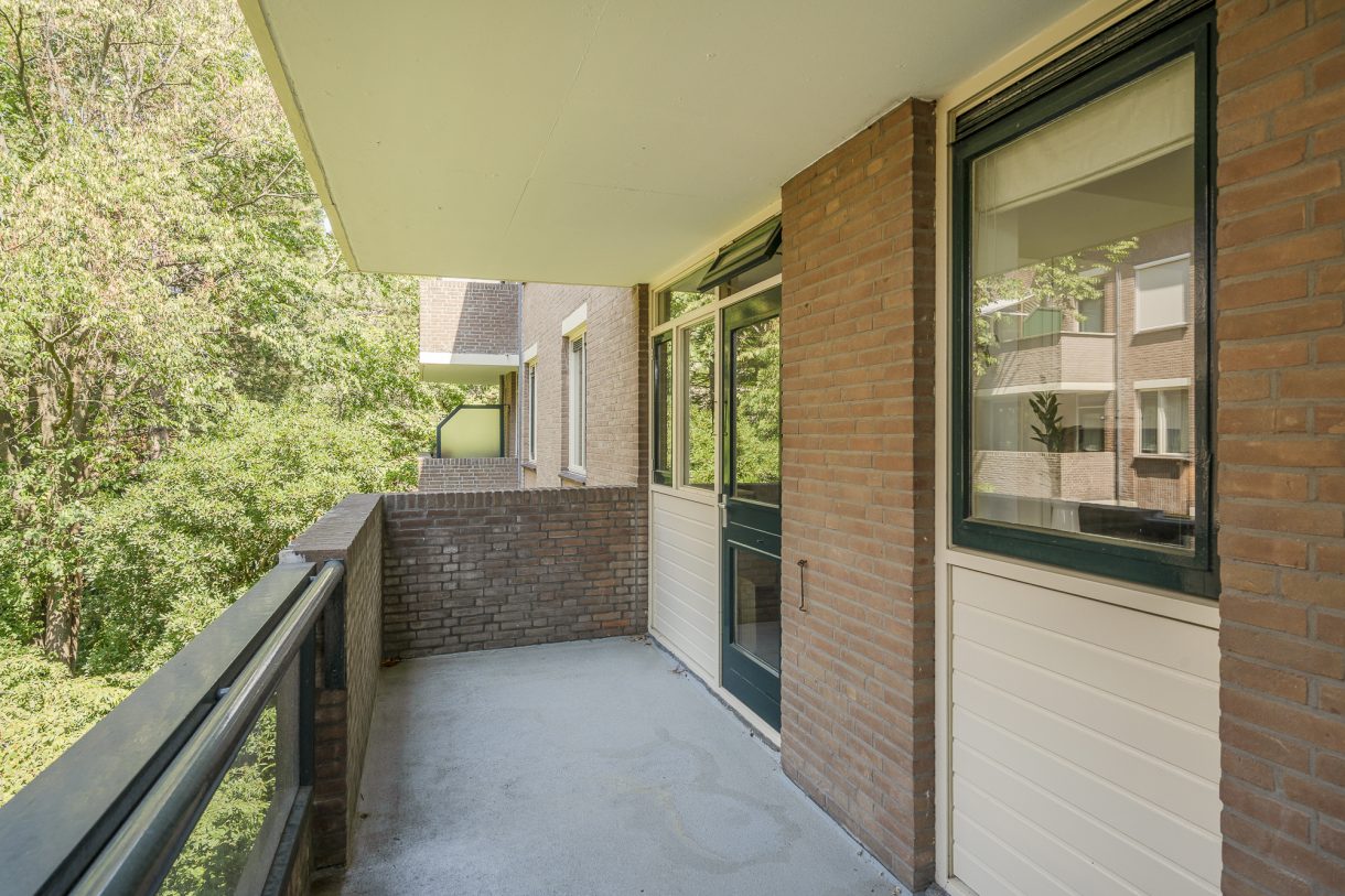Te koop: Foto Appartement aan de Johan van Oldenbarneveltlaan 27D in 's-Gravenhage