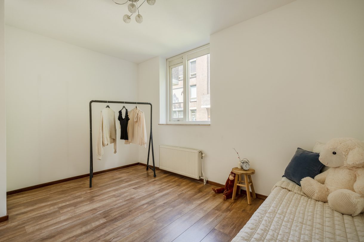 Te koop: Foto Appartement aan de Johan van Oldenbarneveltlaan 27D in 's-Gravenhage