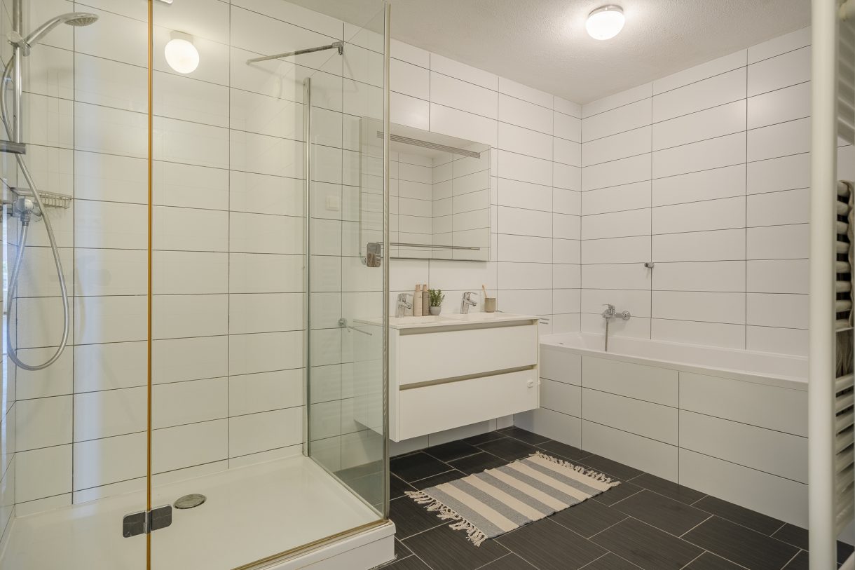 Te koop: Foto Appartement aan de Johan van Oldenbarneveltlaan 27D in 's-Gravenhage