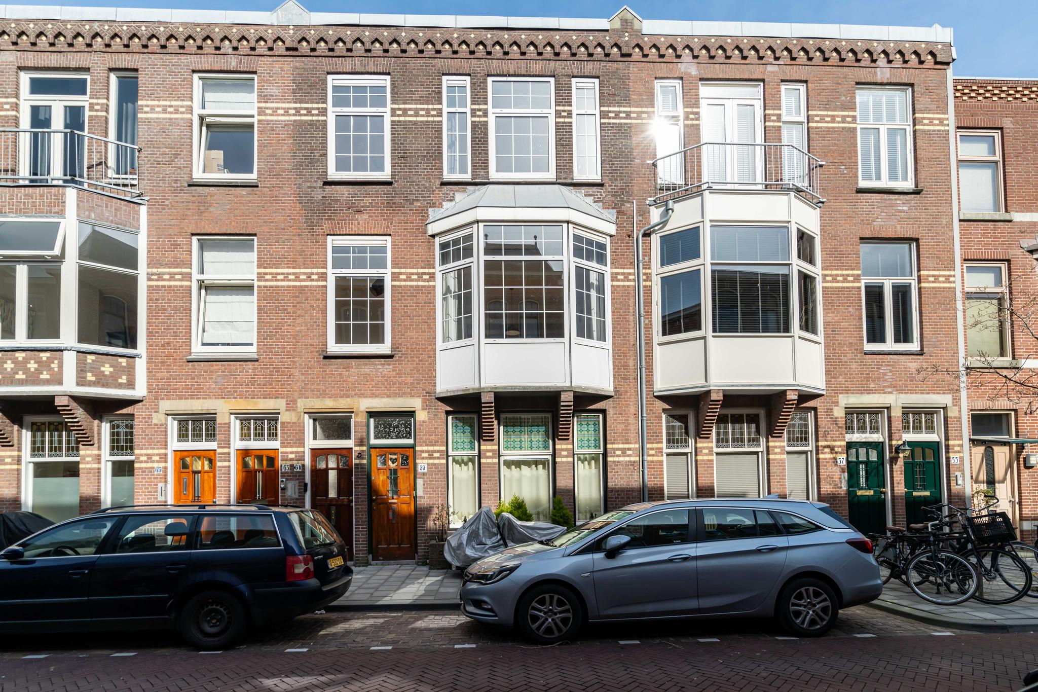 koop  's-Gravenhage  Van Beuningenstraat 61 – Hoofdfoto