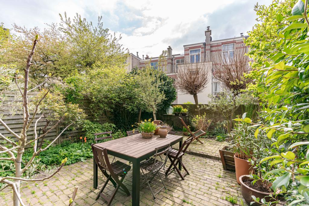 Te koop of huur: Foto Woonhuis aan de Frankenstraat 6 in 's-Gravenhage