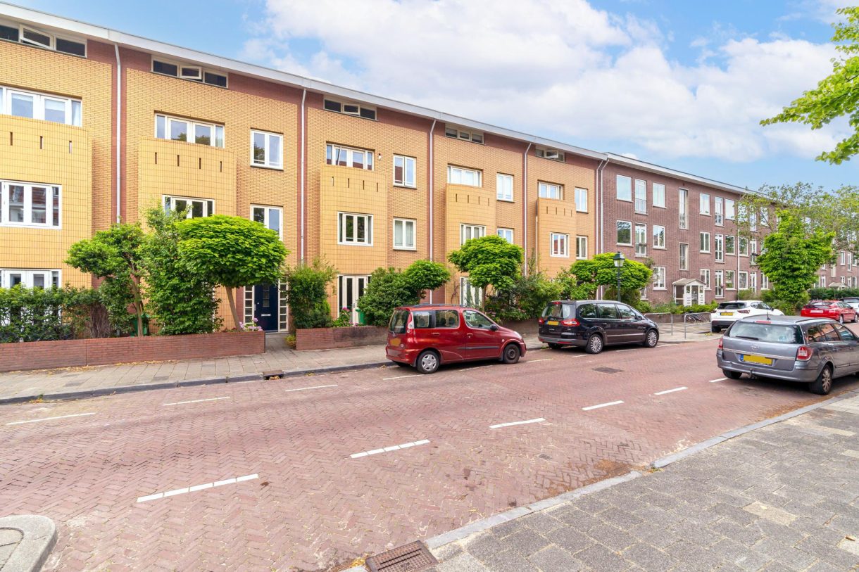 Te koop of huur: Foto Woonhuis aan de Van Hoornbeekstraat 8A in 's-Gravenhage