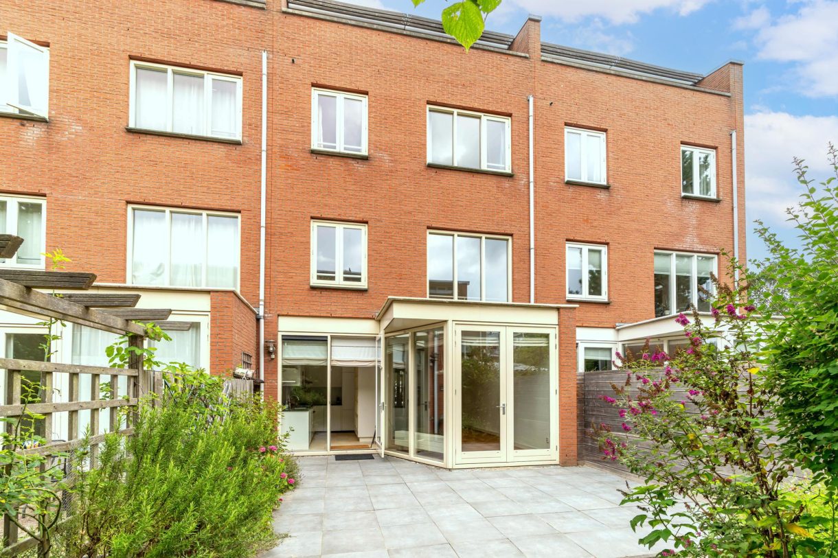 Te koop of huur: Foto Woonhuis aan de Van Hoornbeekstraat 8A in 's-Gravenhage