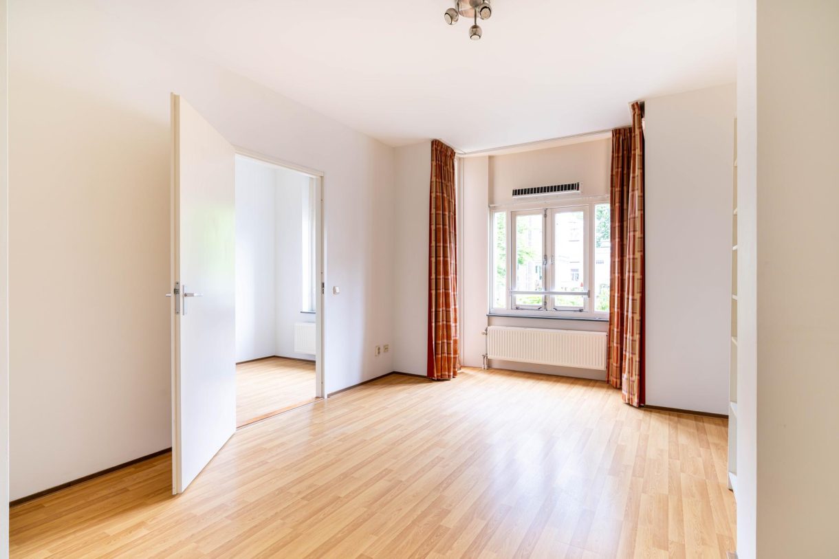 Te koop of huur: Foto Woonhuis aan de Van Hoornbeekstraat 8A in 's-Gravenhage