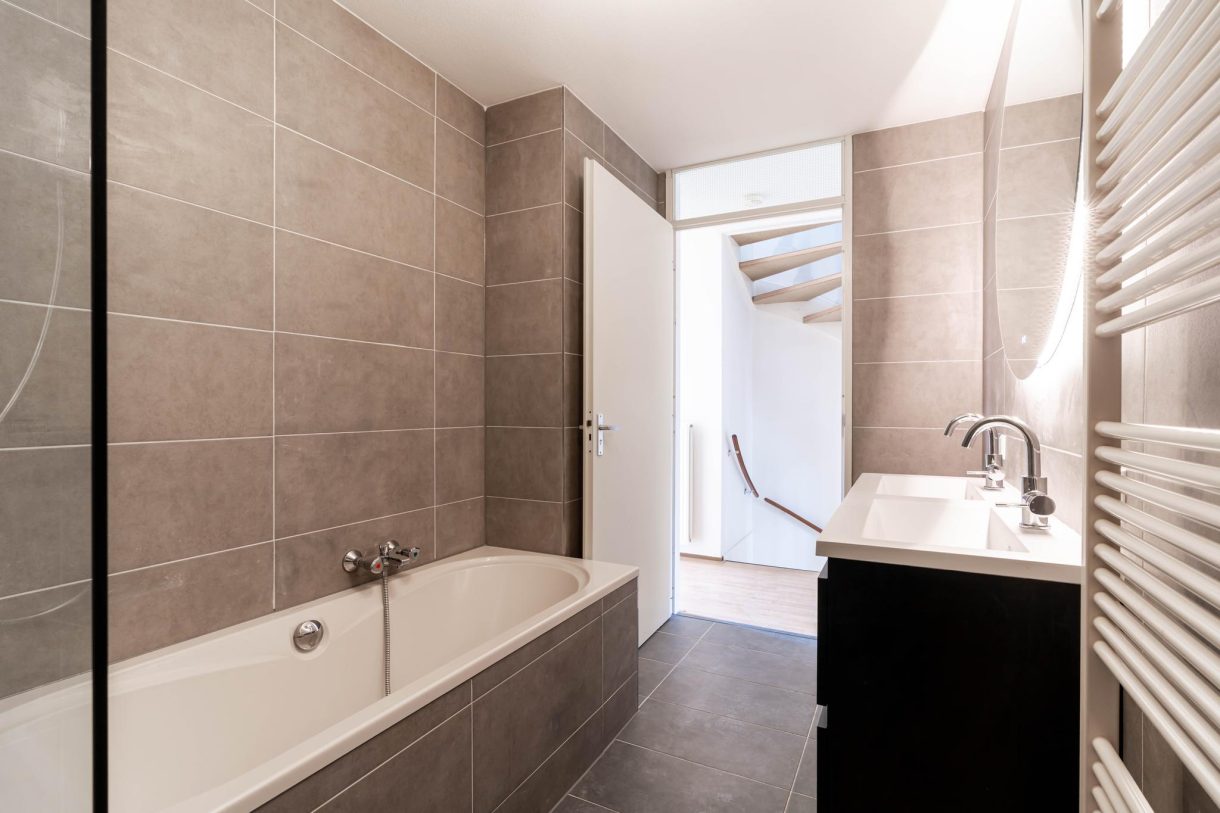 Te koop of huur: Foto Woonhuis aan de Van Hoornbeekstraat 8A in 's-Gravenhage