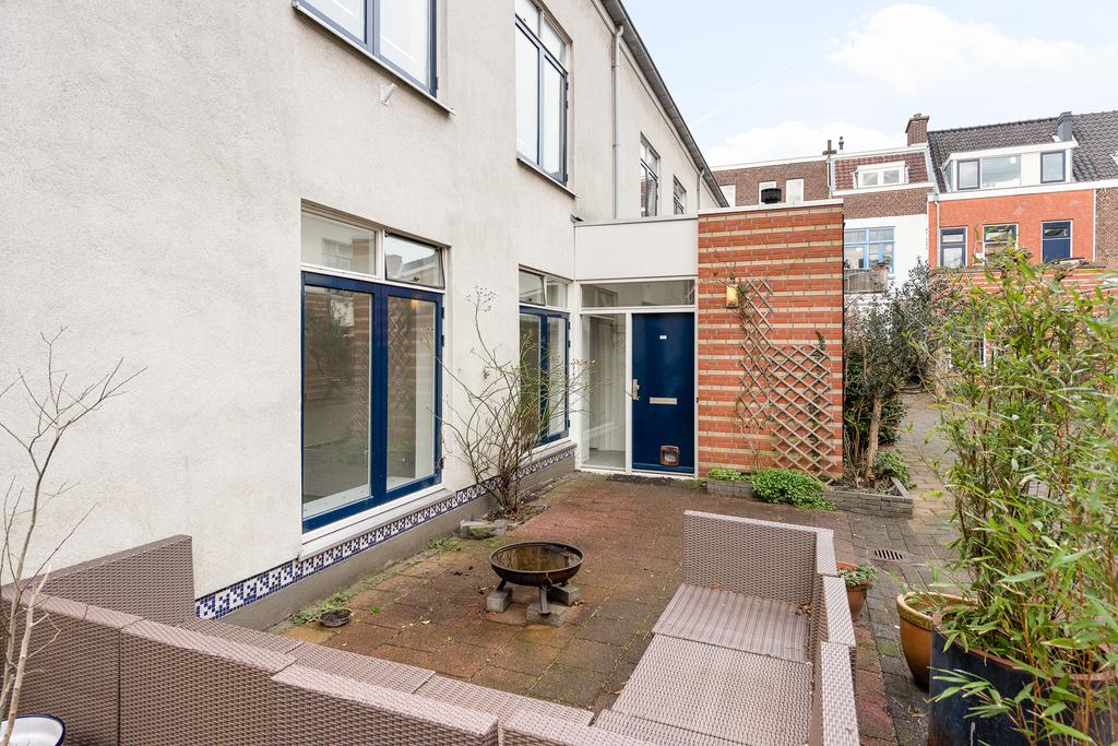 Te huur: Foto Woonhuis aan de Groenewegje 106 in 's-Gravenhage