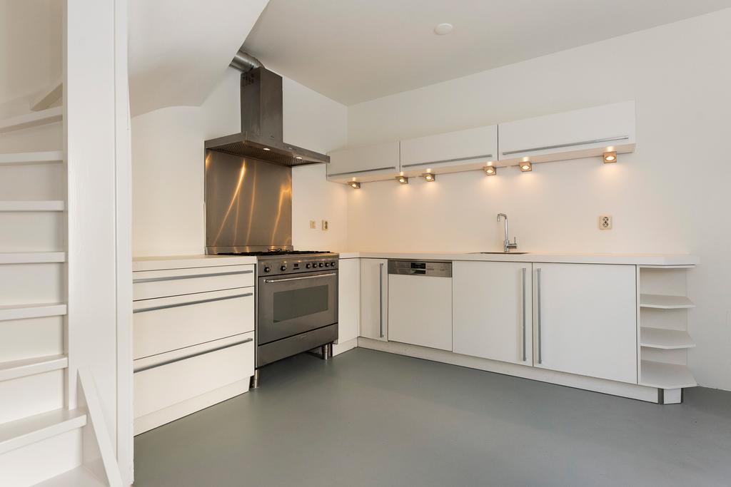 Te huur: Foto Woonhuis aan de Groenewegje 106 in 's-Gravenhage