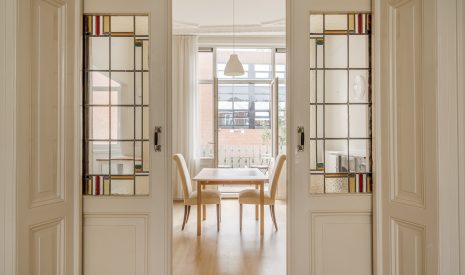 koop  's-Gravenhage  Adelheidstraat 47 – Hoofdfoto