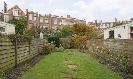 Te koop: Foto Woonhuis aan de Van der Heimstraat 9 in 's-Gravenhage