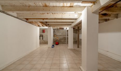 Te koop: Foto Woonhuis aan de Van der Heimstraat 9 in 's-Gravenhage